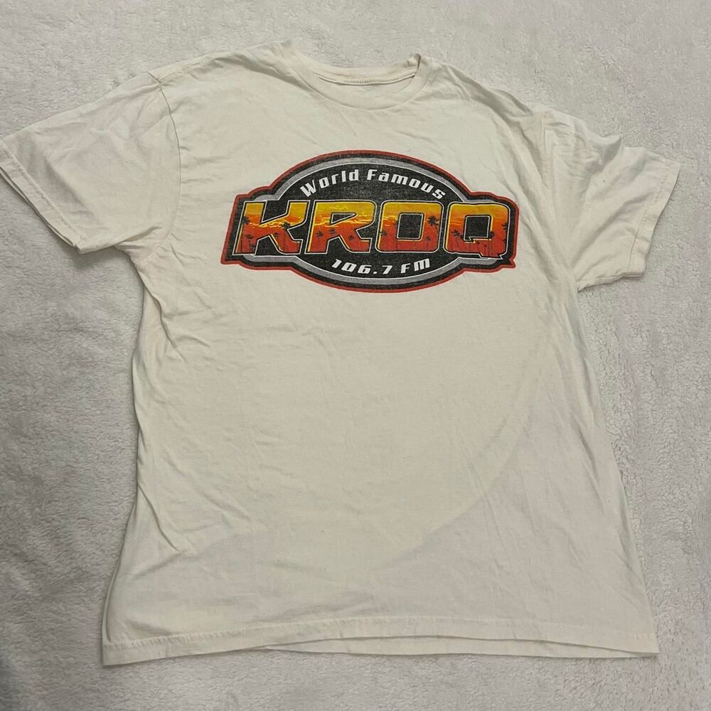 Unbranded Men's White and Cream T-shirt